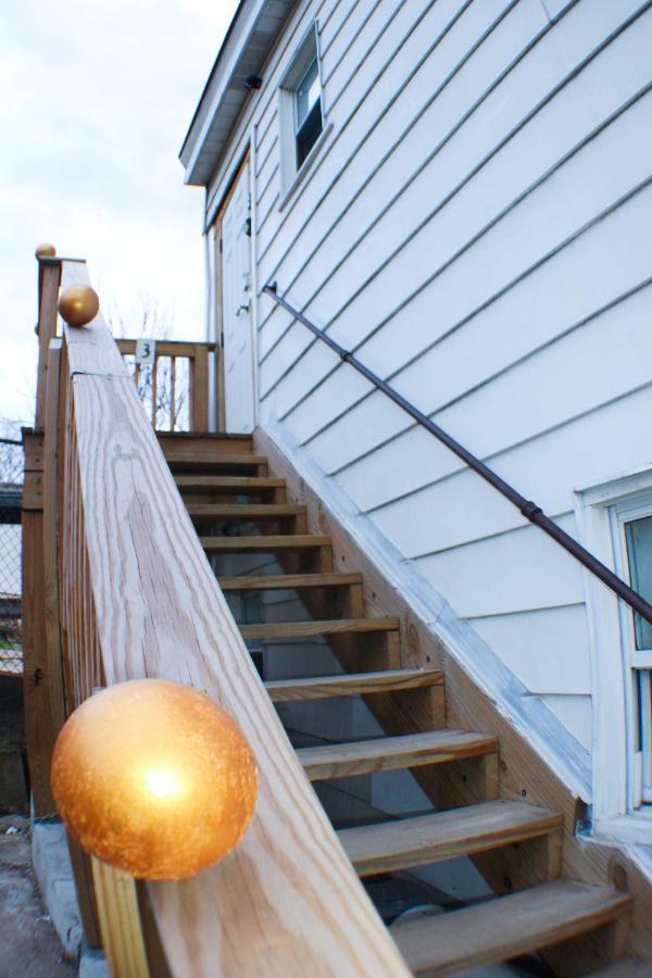 California Ave - 2 Bedroom - Home Away From Home! Pittsburgh Extérieur photo