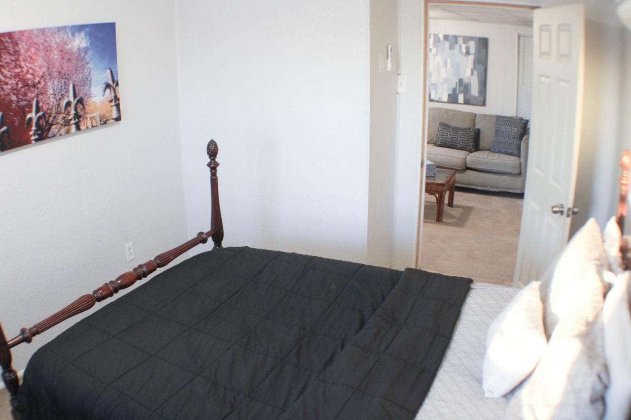 California Ave - 2 Bedroom - Home Away From Home! Pittsburgh Extérieur photo