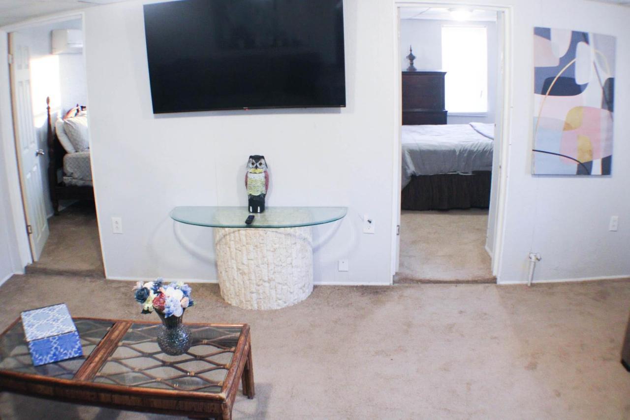 California Ave - 2 Bedroom - Home Away From Home! Pittsburgh Extérieur photo