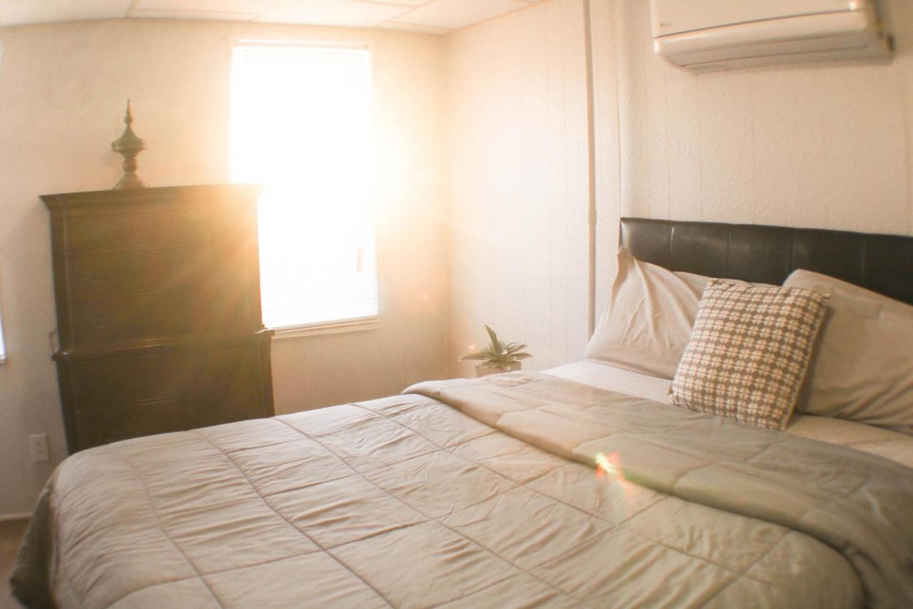 California Ave - 2 Bedroom - Home Away From Home! Pittsburgh Extérieur photo