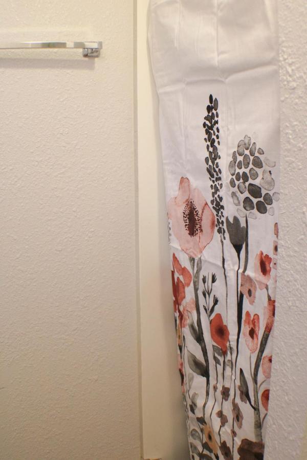 California Ave - 2 Bedroom - Home Away From Home! Pittsburgh Extérieur photo